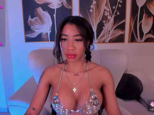 LindseyCox webcam