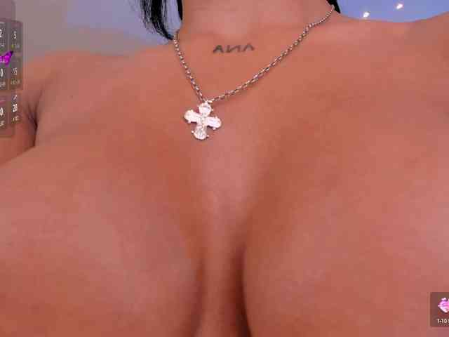 LindseyCox webcam