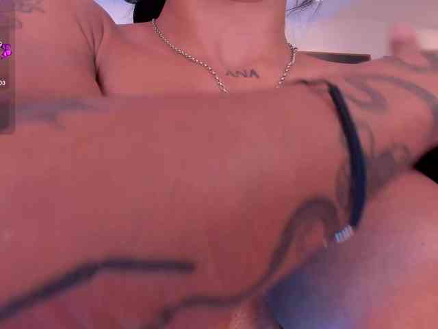 LindseyCox webcam