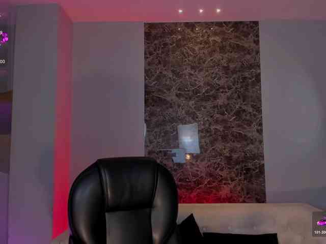 LindseyCox LindseyCox