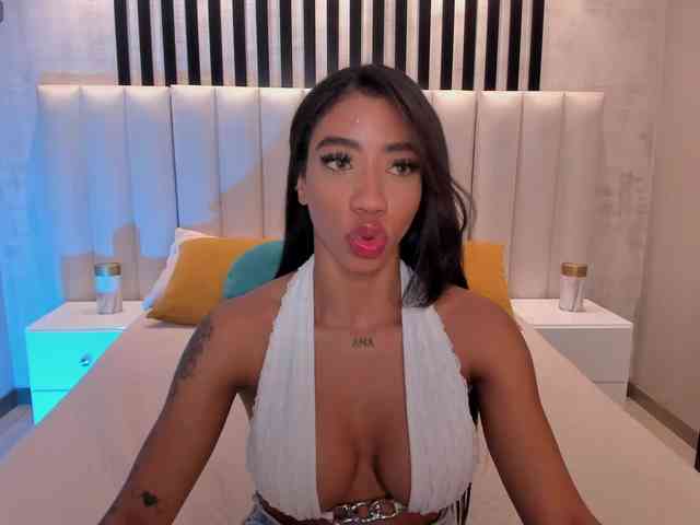 LindseyCox webcam
