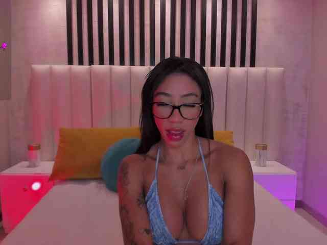 LindseyCox LindseyCox