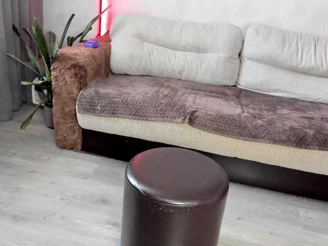 Eva-Merlin from BongaCams