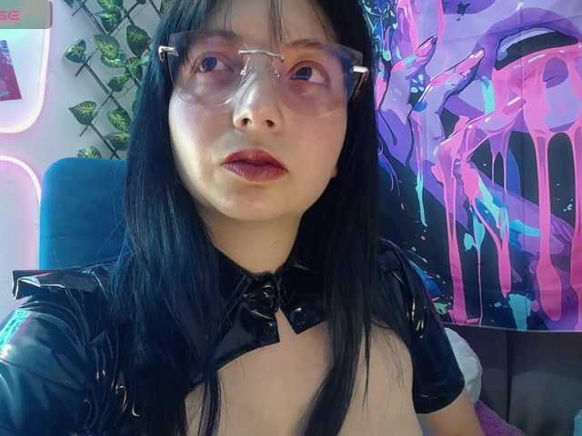 Pompita's BongaCams show and profile