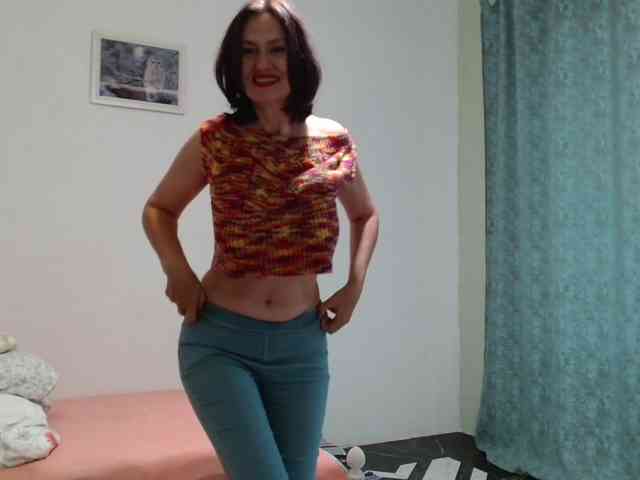 ANGELALADI webcam