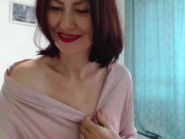 ANGELALADI webcam