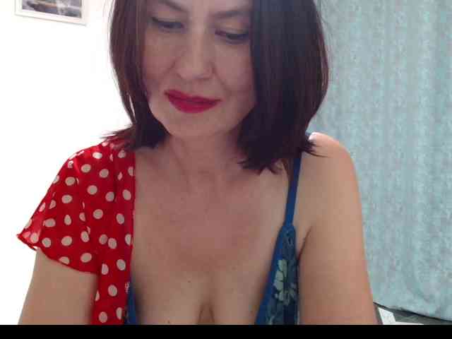 ANGELALADI webcam