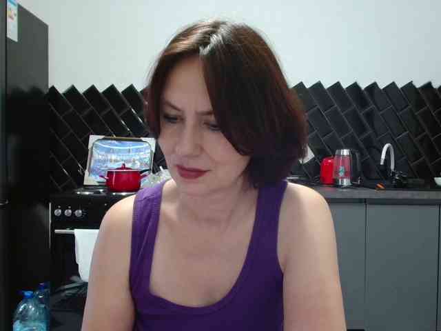 ANGELALADI webcam