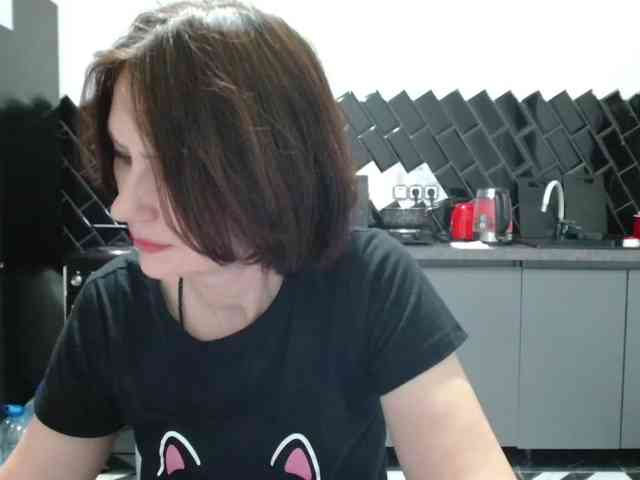 ANGELALADI webcam