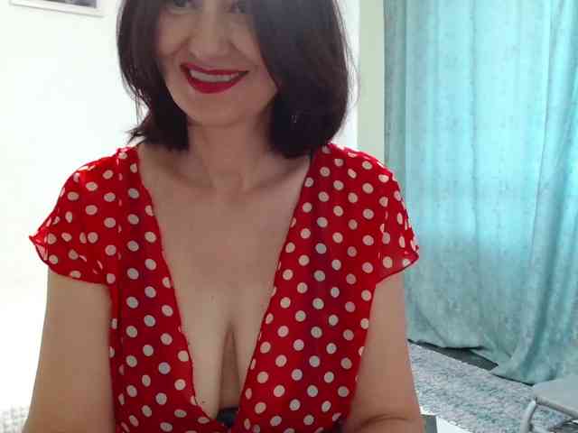 ANGELALADI webcam