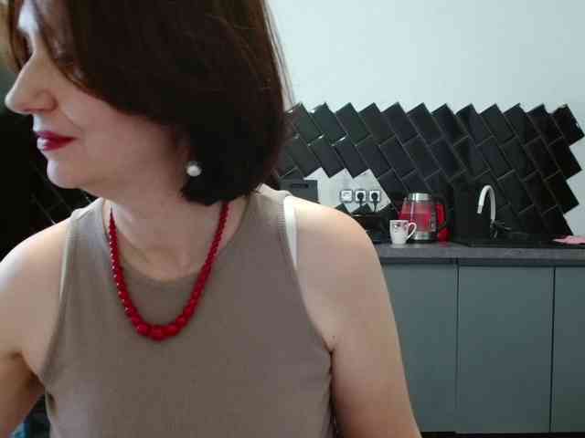 ANGELALADI webcam