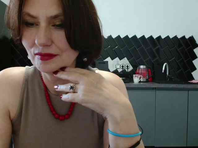 ANGELALADI webcam