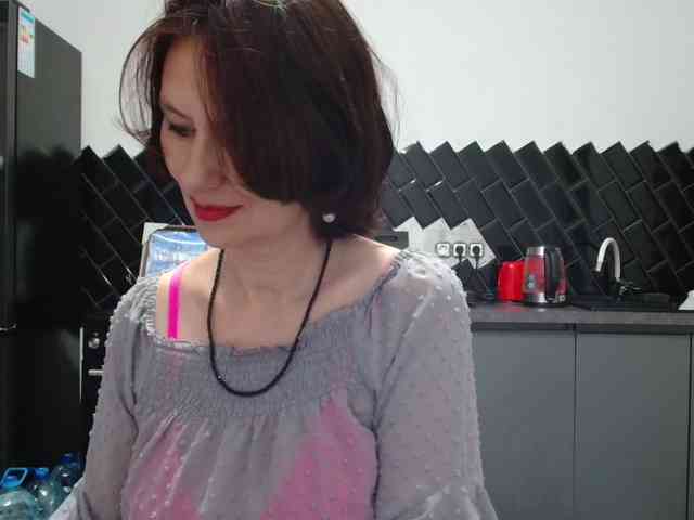 ANGELALADI webcam