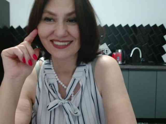 ANGELALADI webcam
