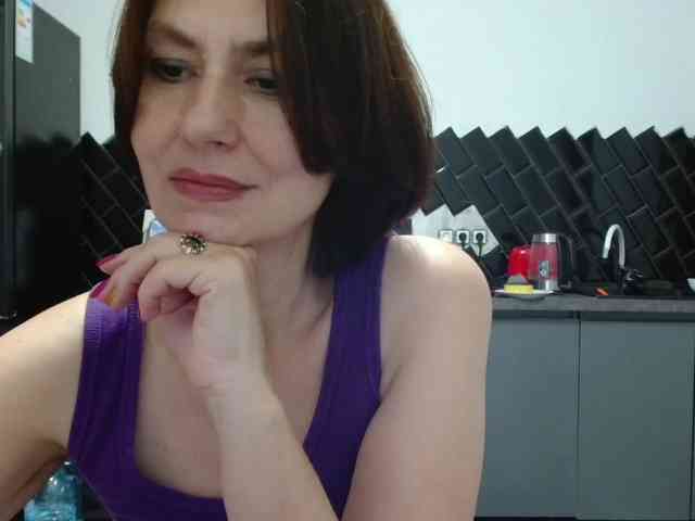 ANGELALADI webcam