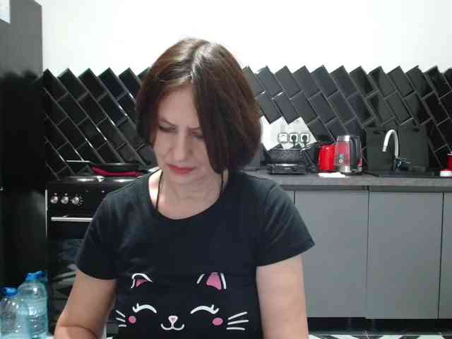 ANGELALADI webcam
