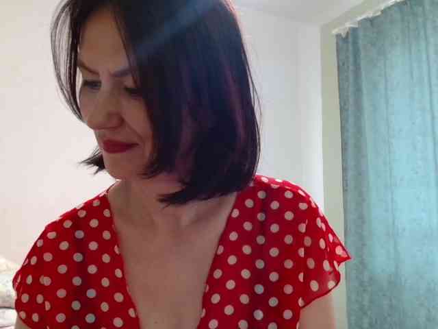 ANGELALADI webcam