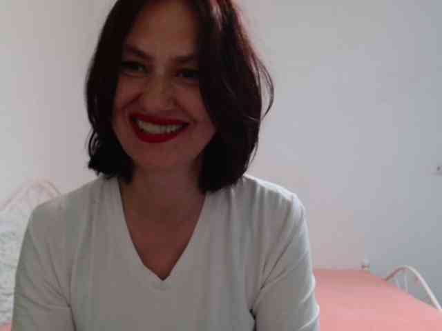 ANGELALADI webcam