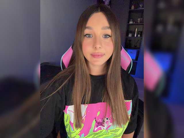 BloomJuliette live cam