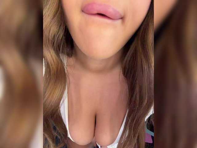 вебкам BloomJuliette