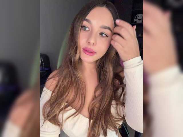 BloomJuliette's BongaCams profile