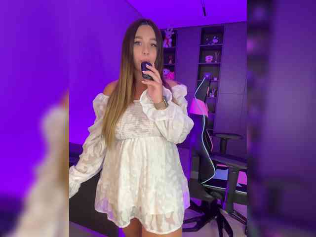 live sex show BloomJuliette