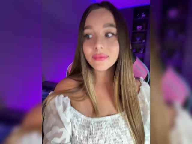 chatroom nude BloomJuliette