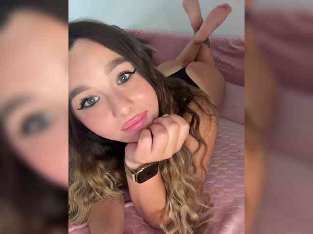 striptease web cam BloomJuliette
