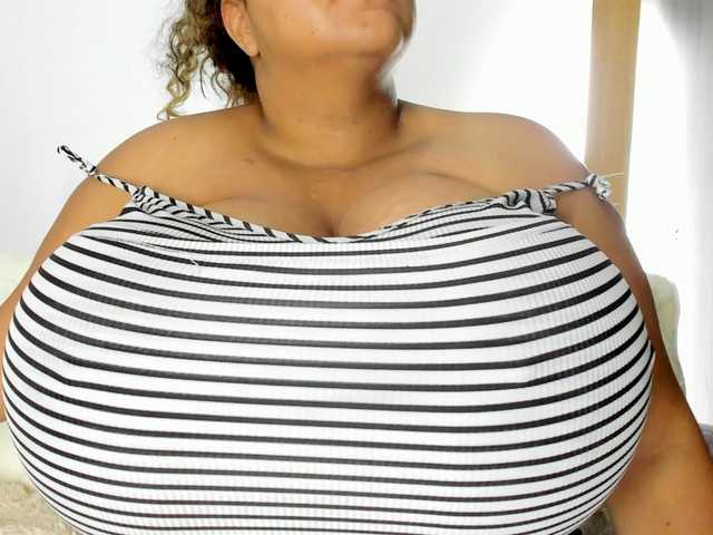 bigmom-22's BongaCams show and profile