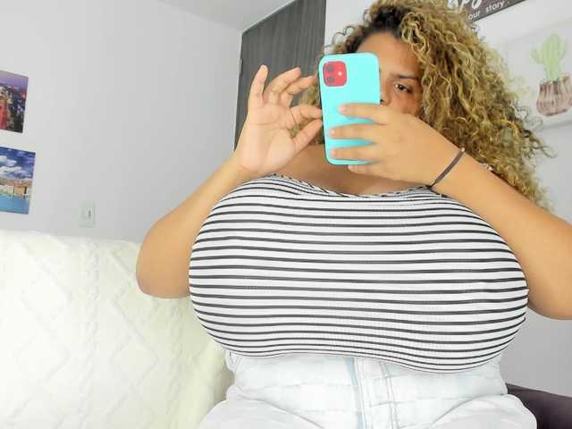 bigmom-22's BongaCams show and profile