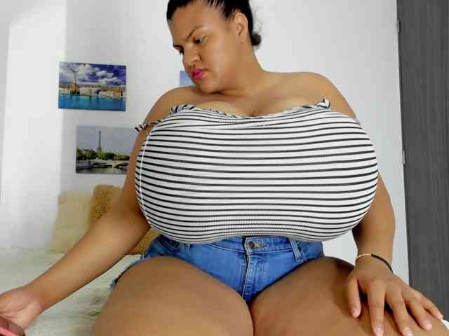 Bigmom-22 webcam