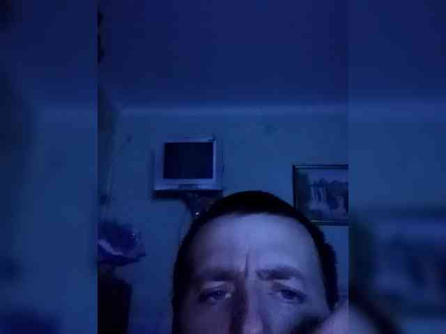 124GreeN421 Live Webcam on BongaCams