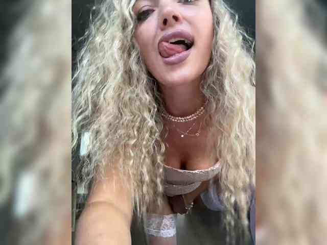 Polina197167 webcam