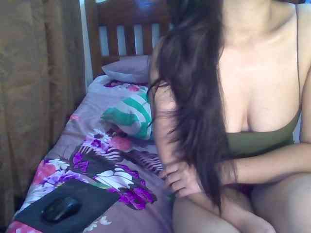 Simply_Amaya webcam