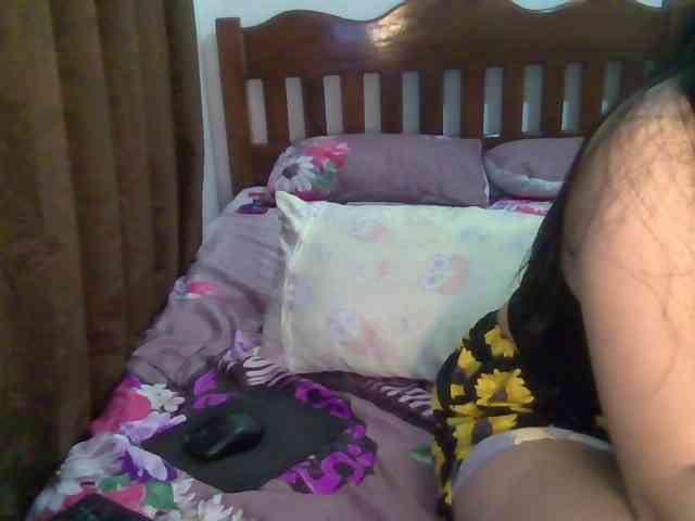 Simply_Amaya webcam
