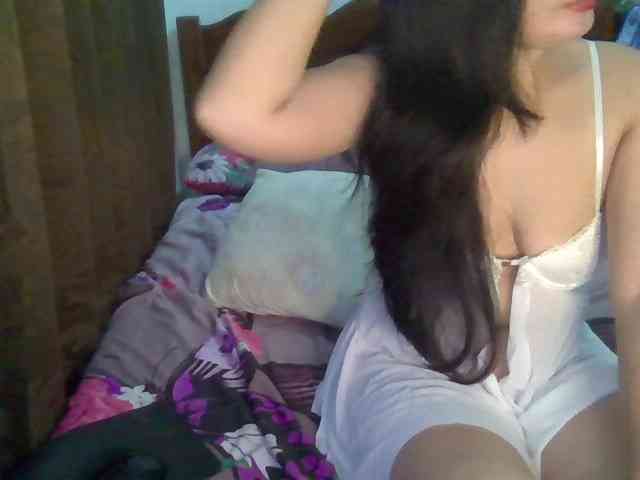 Simply_Amaya webcam