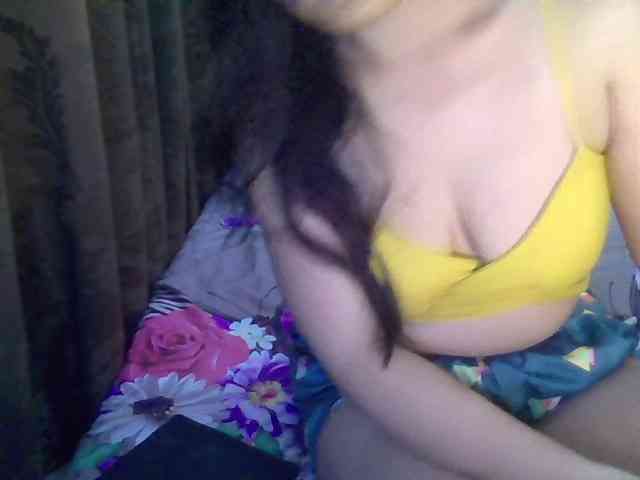 Simply_Amaya webcam