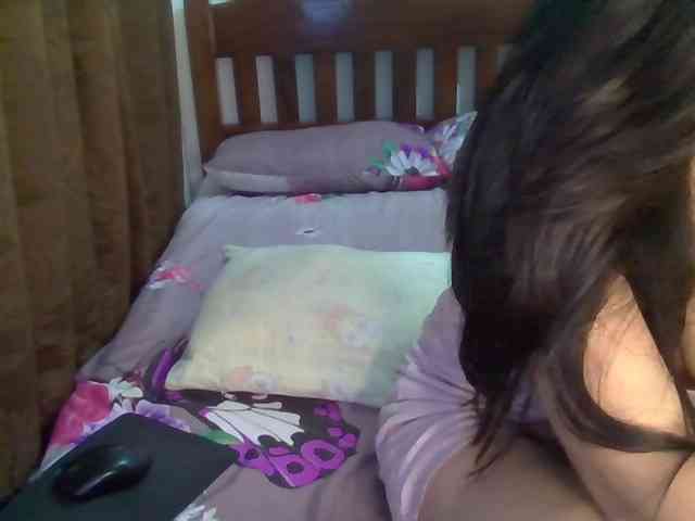 Simply_Amaya webcam