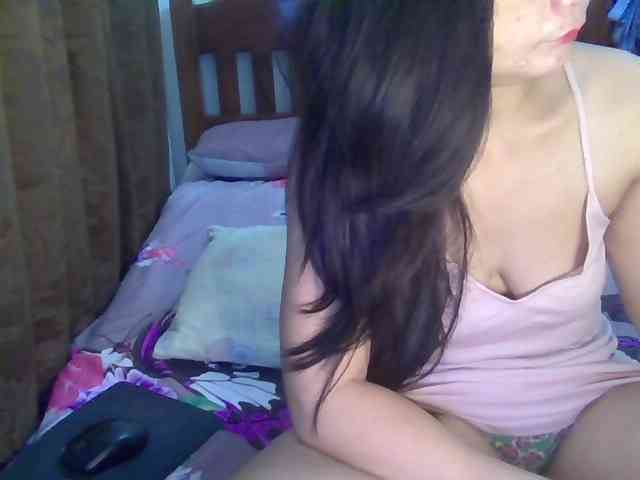 Simply_Amaya webcam