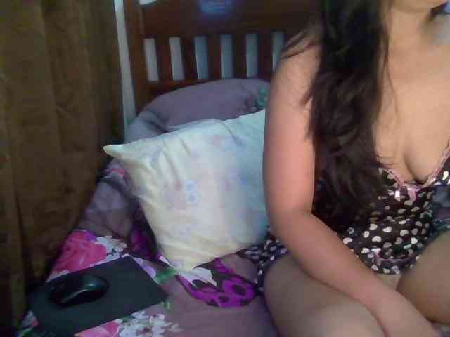 Simply_Amaya webcam