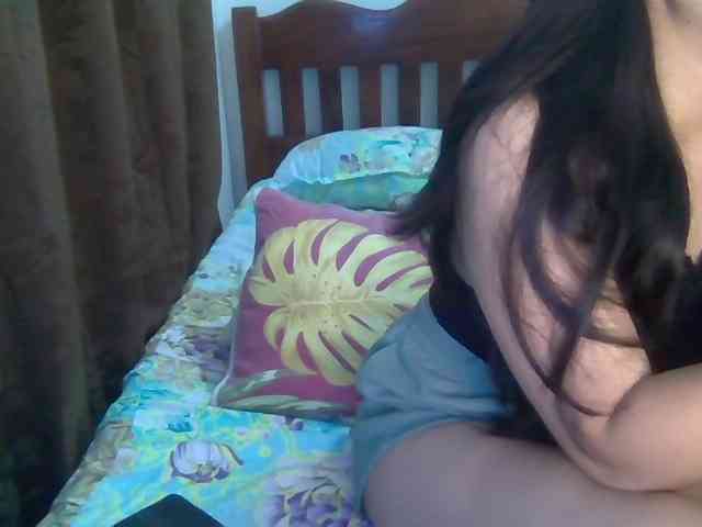 Simply_Amaya webcam
