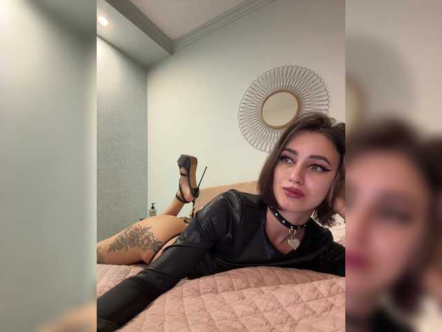--SATIVA--'s BongaCams profile
