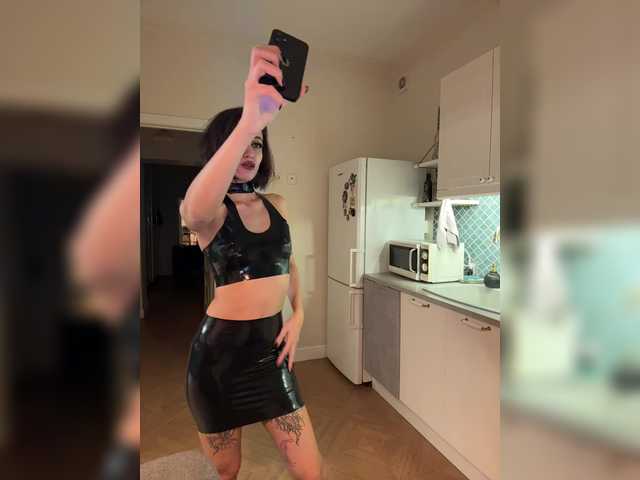 --SATIVA--'s BongaCams profile