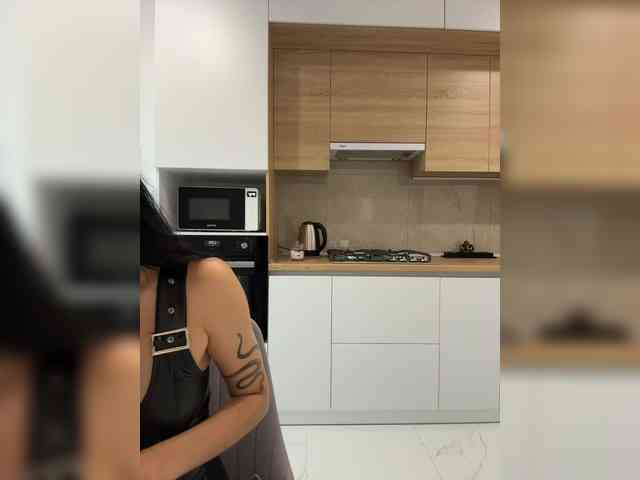 xxx chat room --SATIVA--