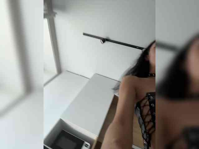 live cam feed --SATIVA--