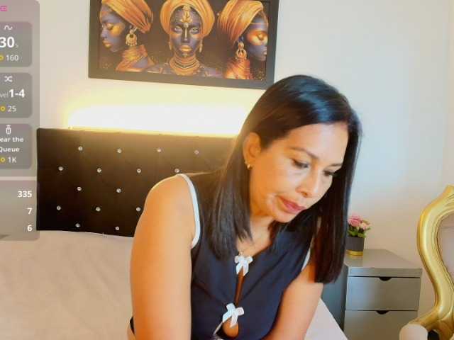 Shanon-mature's BongaCams show and profile