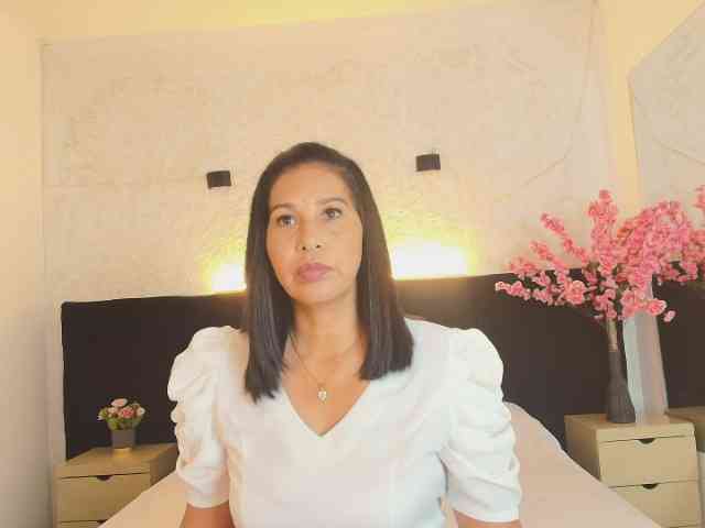 Shanon-mature Shanon-mature