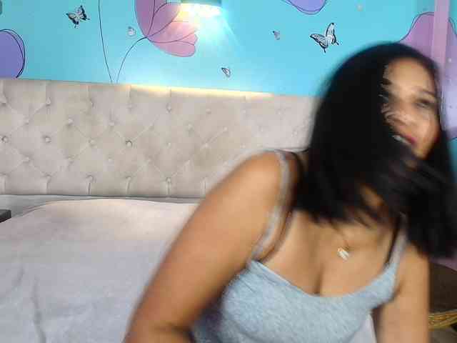 Shanon-mature Shanon-mature