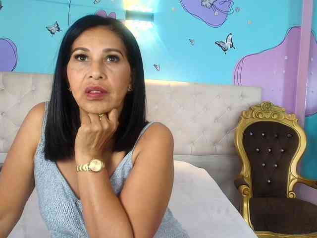 Shanon-mature Shanon-mature