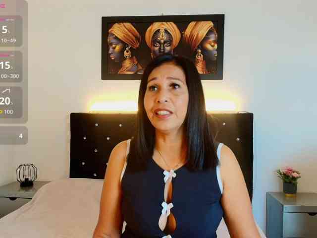 Shanon-mature Shanon-mature